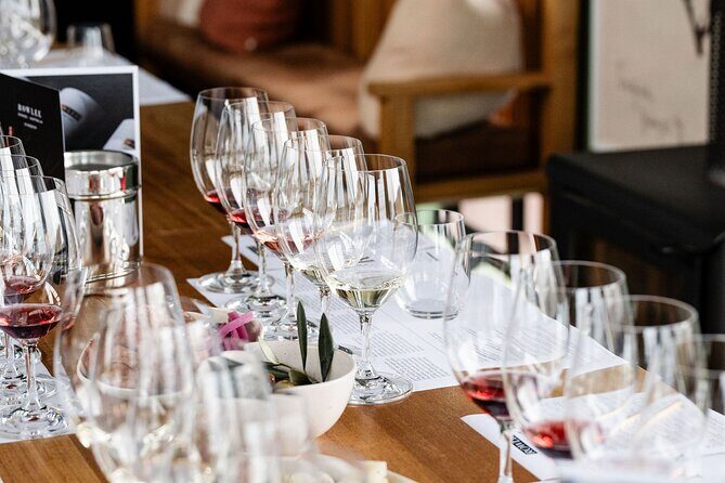 Group Tasting Experience - Setting the Scene at Rowlee Wines