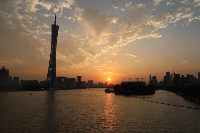 Guangzhou Private and Relaxing Tour of Landmarks and Nightlife - Transportation and Practicalities