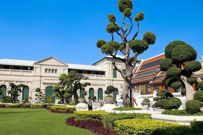 Guided Tour of The Grand Palace and Temple of the Emerald Buddha - Practical Insights and What to Expect