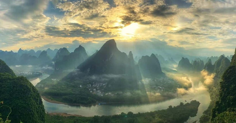 Guilin: 1-Day Cave, Xianggong Hill, Bamboo Boat & Show - Why This Tour Offers Great Value