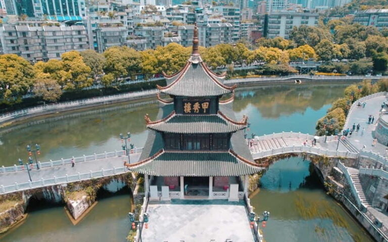 Guiyang Guided City Tour Including Hotel Pickup - Why This Tour Works for Travelers