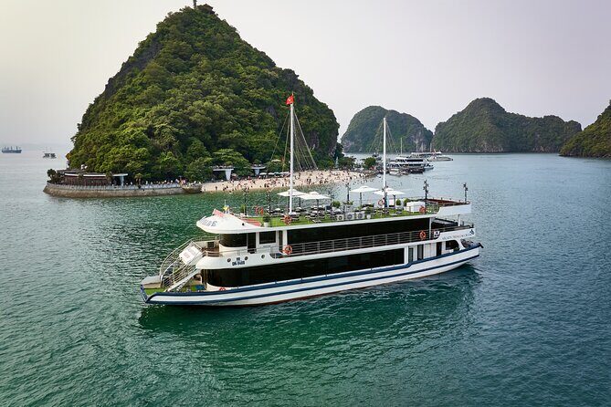 Ha Long Bay Luxury Cruise from Hanoi with Jacuzzi & Local Lunch - What Sets This Tour Apart?