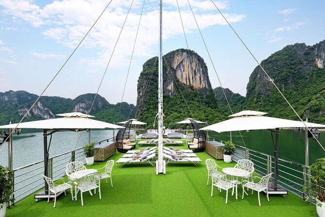 Ha Long Bay Luxury Day Cruise with Buffet Lunch, Caves & Kayaking - Sung Sot Cave: The Majestic Largest Cave