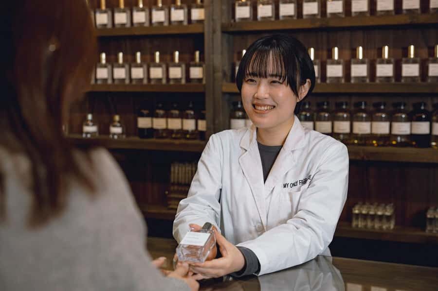 HAKATA: Custom Fragrance Workshop - An In-Depth Look at the Fragrance Workshop in Kyoto  