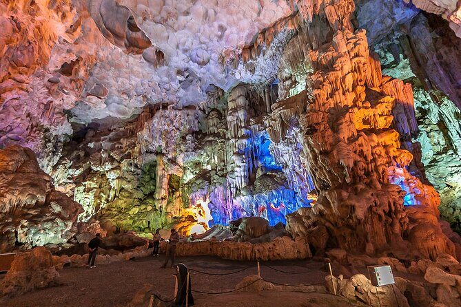 Half-Day Cruise Day Tour in Halong Bay with Lunch - The Itinerary in Detail