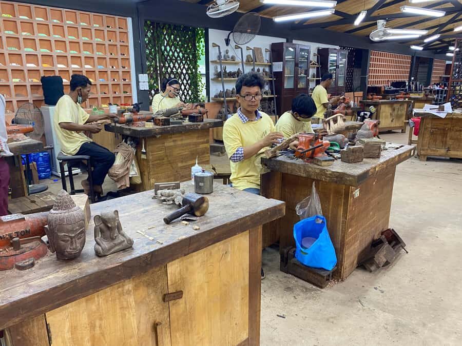 Half-day: Silk Farm, Senteurs Angkor & Satcha Craftsmanships - What’s Practical for Travelers?