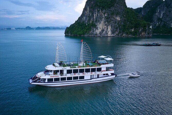 Halong 5-Star Day Cruise, Buffet, Cave, Kayak, Swimming - Who Will Love This Tour?