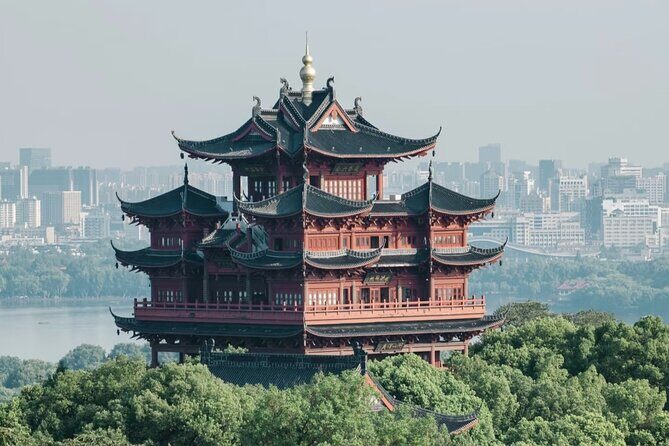 Hangzhou Mini-Hike Tour with Local Market Life Experience - The Scenic Ascent on Wu Shan