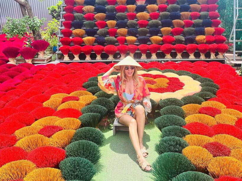 Hanoi: Artisan Tour with Incense, Hat-Making, or Ceramics - The Itinerary: A Closer Look at What You’ll Experience