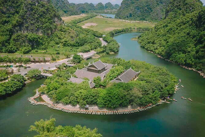 Hanoi: Deluxe Day Trip explore Bai Dinh Pagoda, Trang An Grottoes - The Sum Up
