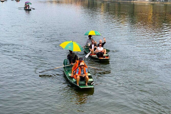 Hanoi: Deluxe Tour to Hoa Lu Ancient Capital, Tam Coc Boat Trip - What Makes This Tour Stand Out?  