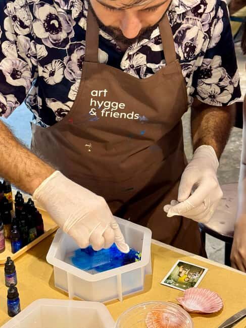 Hanoi: DIY Resin Art Light-Up Photo Frame Workshop - How This Experience Fits Into Your Hanoi Trip