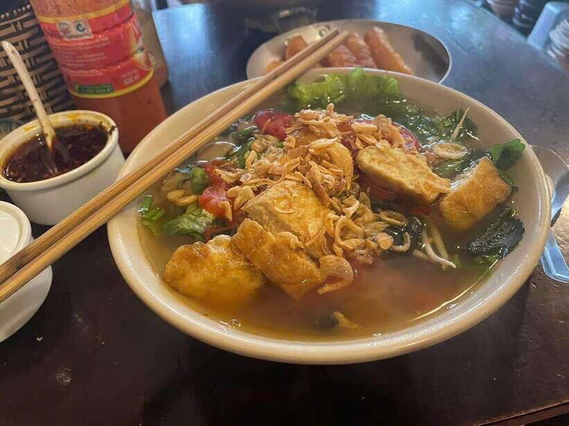 Hanoi Old Quarter Street Food Private Tour With Funny Guide - Exploring Hanoi’s Hidden Alleys and Local Life