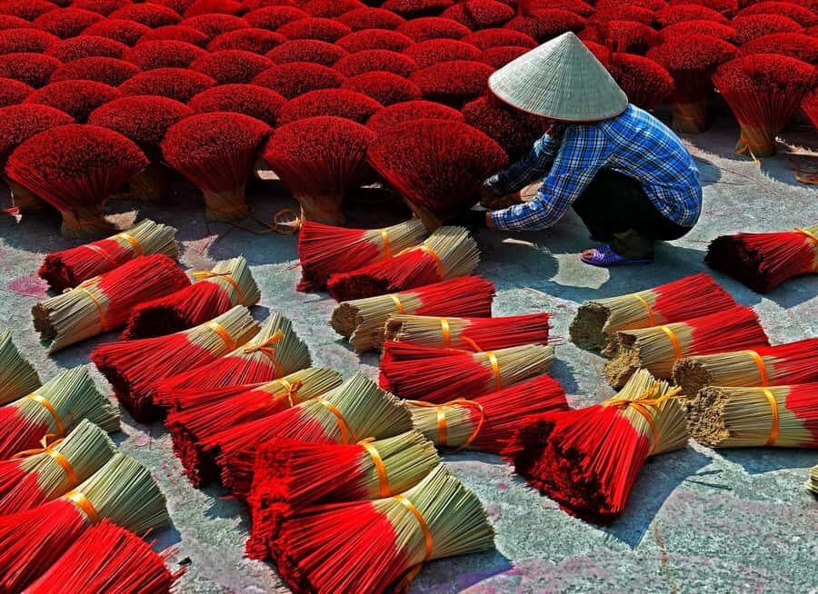 Hanoi: Quan Su Pagoda Or Incense Village & Hat Village Tour - Who Is This Tour Best Suited For?  