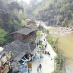 Hanoi - Sapa 3 Day 2 Night Tour Explore the Peak of Fansipan - Day 2: Reaching Fansipan and Exploring Muong Hoa Valley