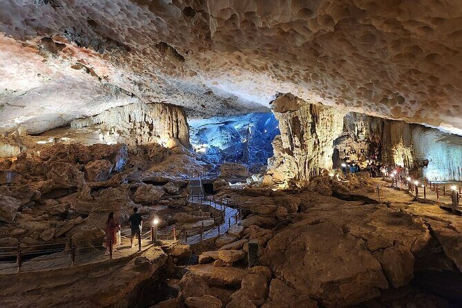 Hanoi to Ha Long Bay Best Cruise with Buffet Lunch and Limousine - A Closer Look at the Itinerary