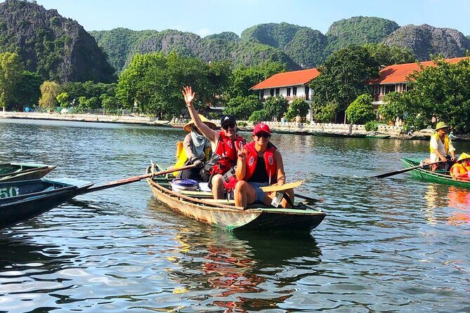 Hanoi to Ninh Binh: Deluxe Day Tour Discover Hoa Lu, Tam Coc - Practical Considerations and Tips  