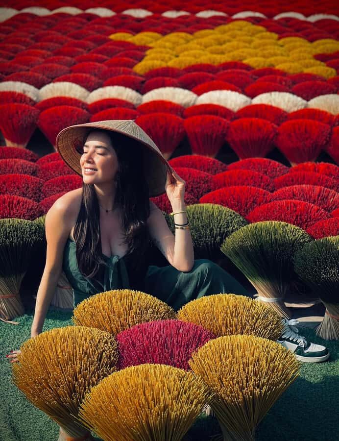 Hanoi: Whistle Kite Village or Hat Village & Incense Village - Who Will Love This Tour?