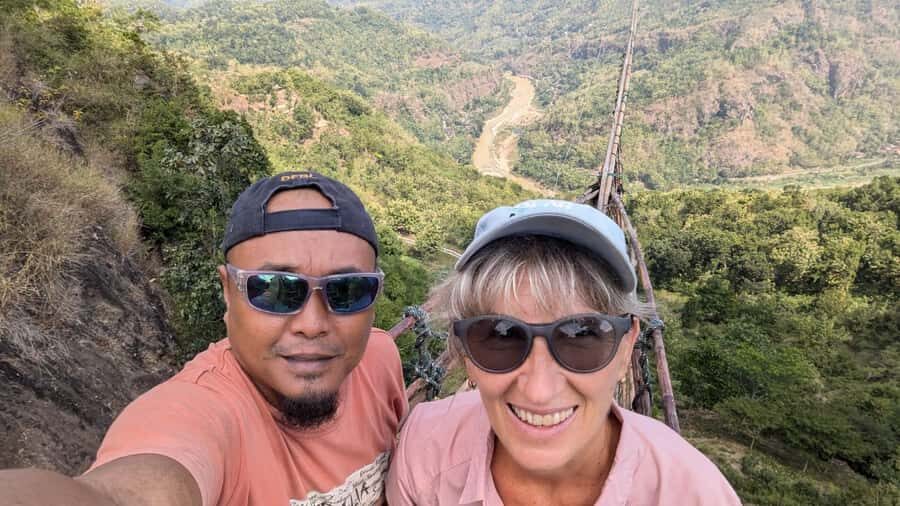 Hidden Sunrise Yogyakarta: Hilltop Dawn & Cultural Day Tour - The Journey Begins: Early Morning at Gunung Ireng Sunrise Hill