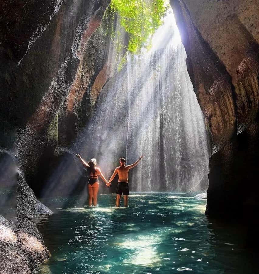 Hidden Ubud All-inclusive: Temple, Waterfalls & Jungle Swing - Transportation & Group Size