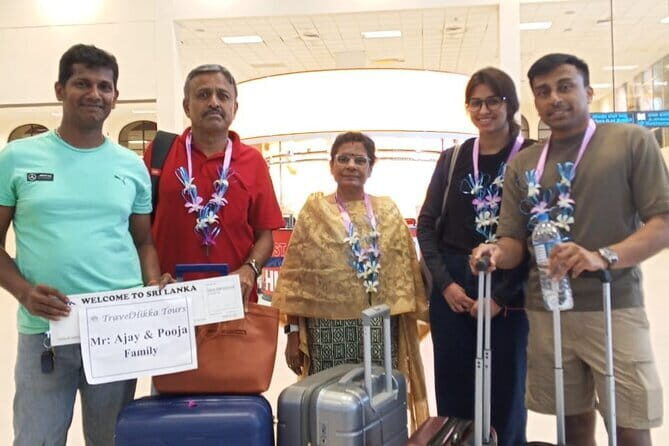 Hikkaduwa to Colombo Airport (CMB) Private Transfer - The Drive to Colombo Airport