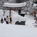 Hirosaki: Shrine Snow Shoveling Experience with Lunch - What You Can Expect from the Tour