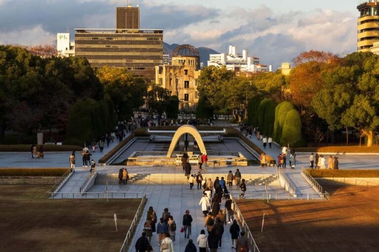 Hiroshima Peace Walk with an A-bomb Descendant - What Makes This Tour Stand Out?