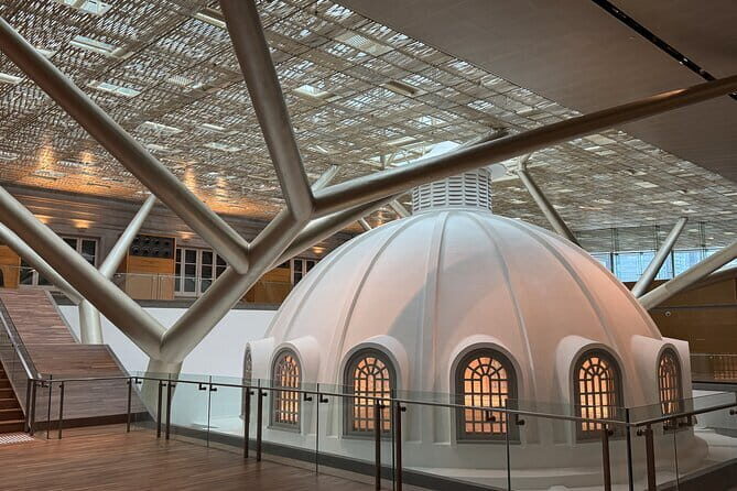 Historic Buildings Stroll - Practical Considerations and Tour Highlights