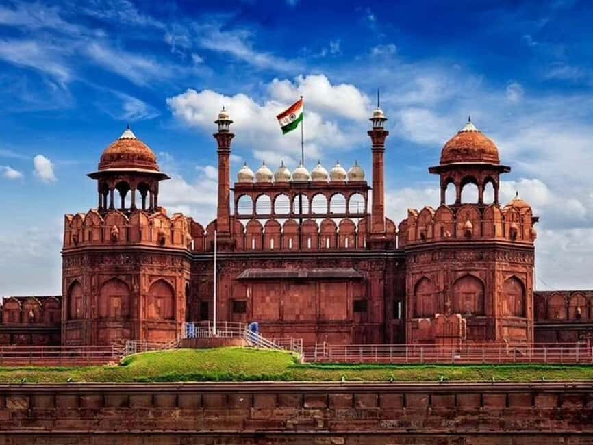 Historic Delhi: Red Fort, Jama Masjid, & India Gate Day Tour - Practical Details and Value