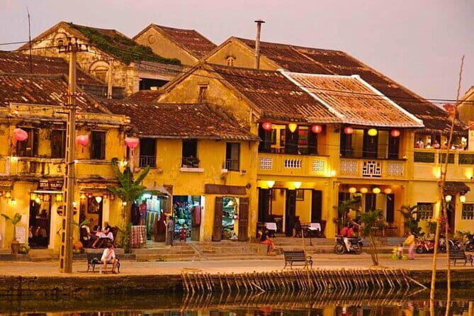 Hoi An old Town Walking Tour included Temple and Boat Tour - Exploring the Itinerary in Detail