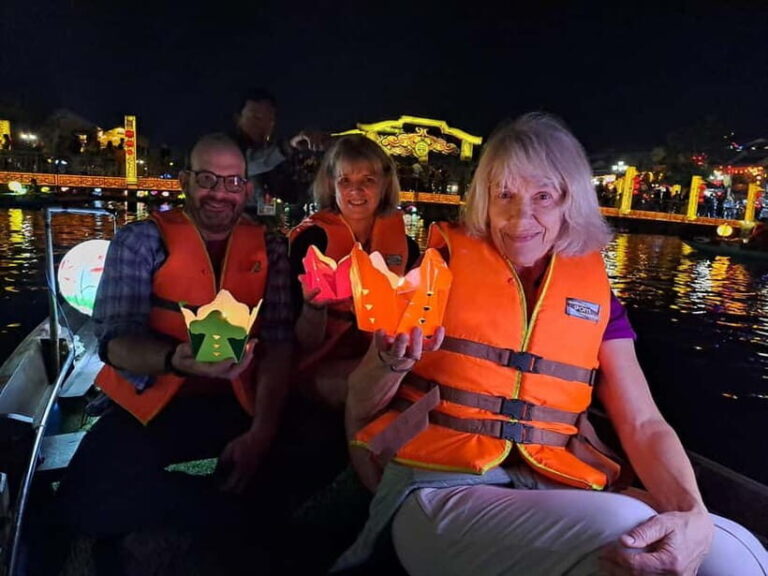 Hoi An Street Food, night market and lantern boat ride - Who Will Love This Tour?