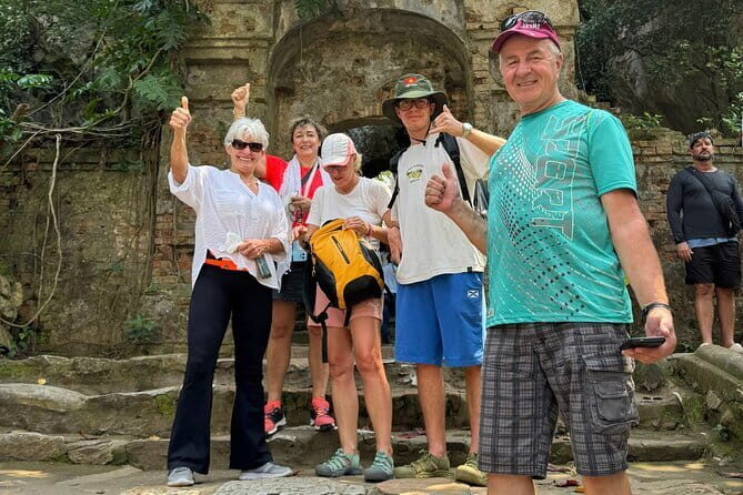 HoiAn/DAD: Marble Mountains, Am Phu Cave & Huge Lady Buddha Tour - Art and Craft at Non Nuoc Stone Carving Village