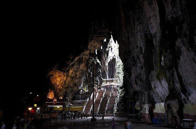 Holy Caverns and Temples of the Batu Caves Joint Tour - Additional Costs and Considerations