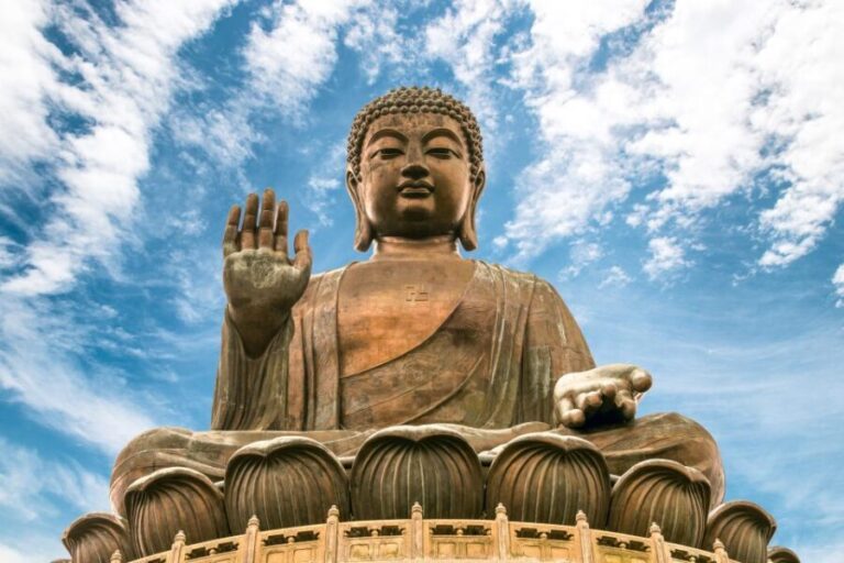 Hong Kong: Boat and NP360 Cable Car or Tai O Day Pass - Visiting the Big Buddha and Ngong Ping Village