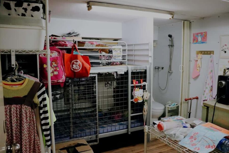 Hong Kong: Dark Side of Hong Kong Caged Homes Walking Tour - The Tour Breakdown