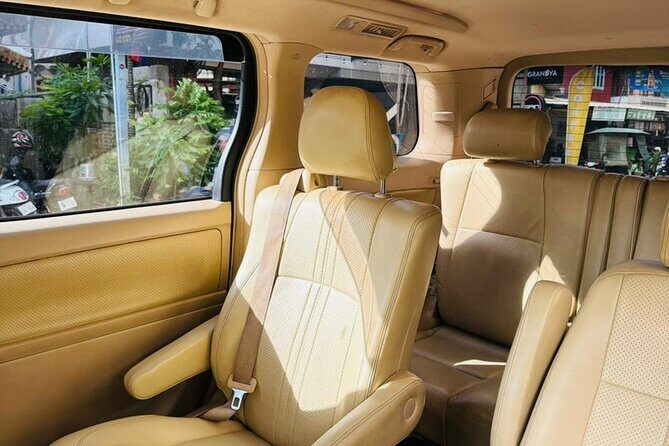 Hotel and Airport by Shuttle Minivan - What to Expect from the Service