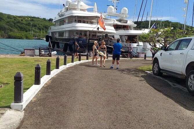 Hotel transfers from Jolly Beach to the airport - Why Choose This Transfer Service?