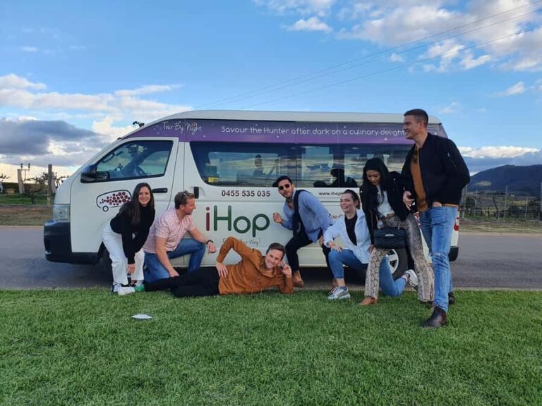 Hunter Valley: Tastes of the Hunter Half Day Tour - Chocolates & Wine