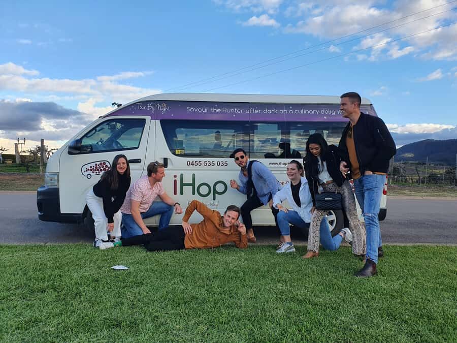 Hunter Valley: Tastes of the Hunter Half Day Tour - Chocolates & Wine