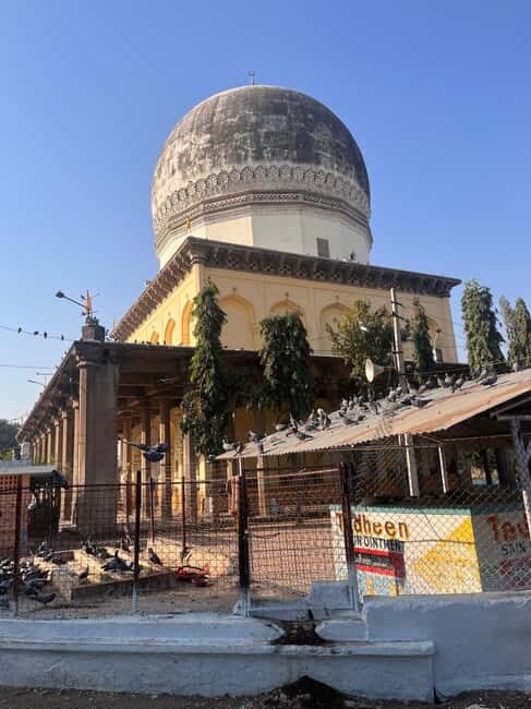 Hyderabad: City Tour with Transportation and Guide - Who Should Consider This Tour?