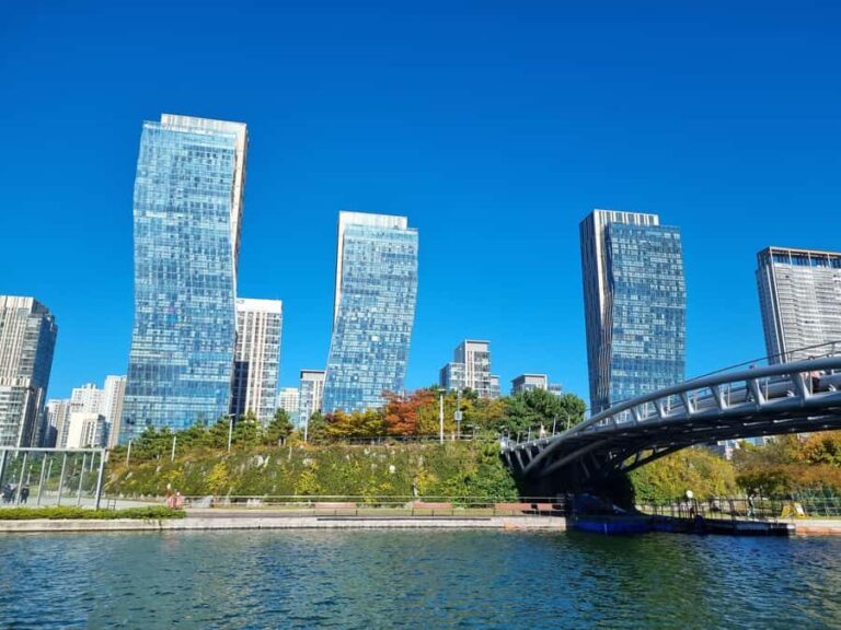 Incheon: Guided Walking Tour with Local Food and History - Sinpo Market: A Burst of Flavors