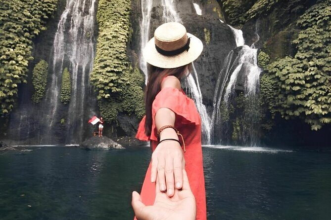 Instagram Tour : Banyumala Waterfall - Handara Heaven Gate - Ulundanu Temple - Who Should Consider This Tour?