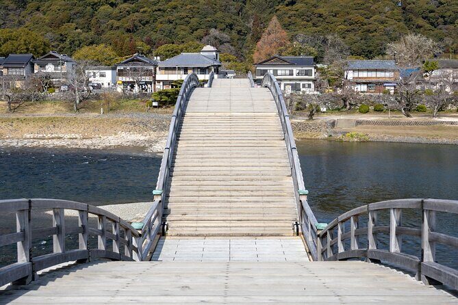 Iwakuni Day Trip from Hiroshima: Private Car to Kintaikyo Bridge - Practical Details & Considerations  