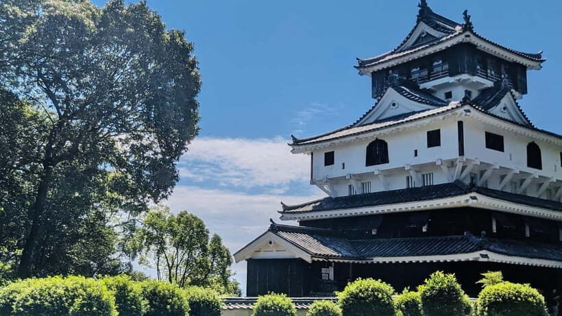 Iwakuni Tour: Kintaikyo Bridge, Castle Town & Seal Engraving - Questions & Answers