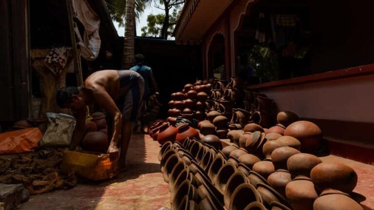 Jaffna Tamil Pottery Workshop with Local Artisans - An In-Depth Look at the Jaffna Tamil Pottery Workshop
