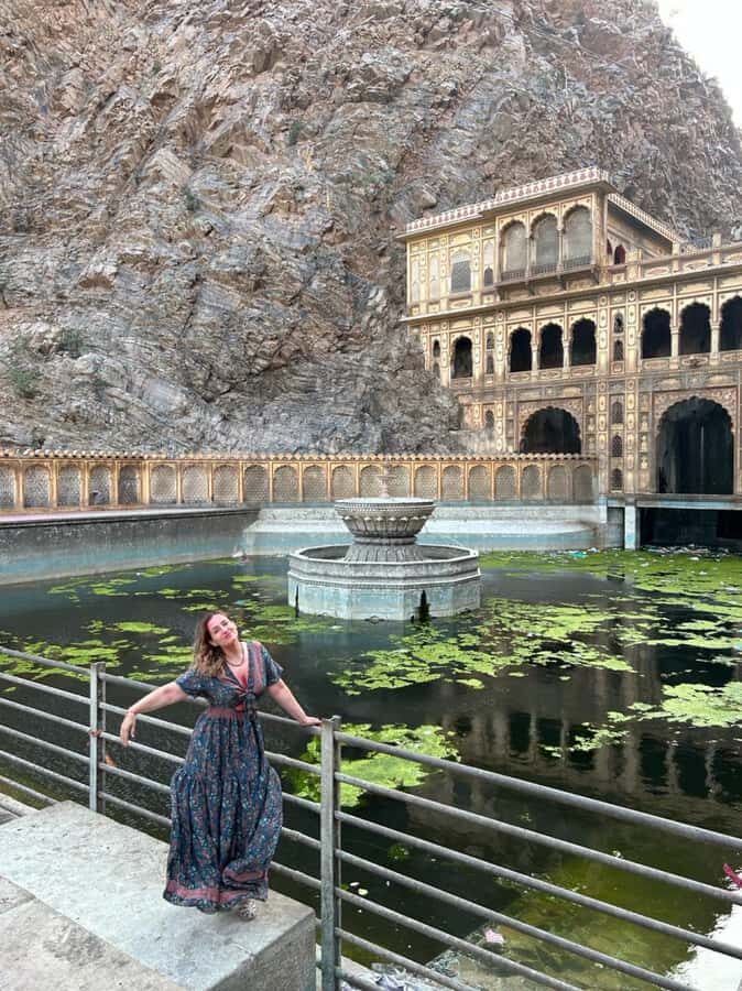 Jaipur: 3 Days Jaisalmer & Jaipur Sightseeing Tour - Jaisalmer: The Golden City & Desert Charm