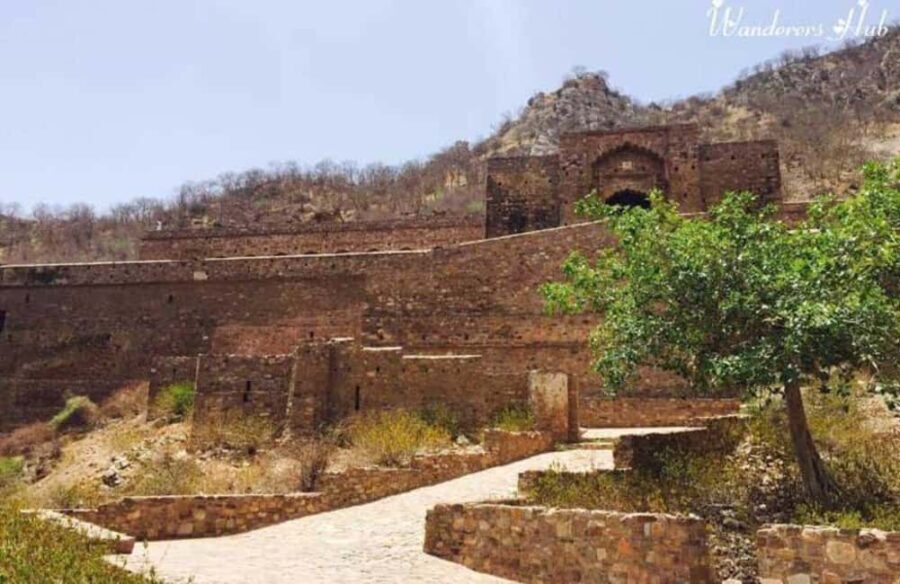 Jaipur: Bhangarh Fort, Chand Baori & Shopping Day Trip - Who Would Love This Experience?