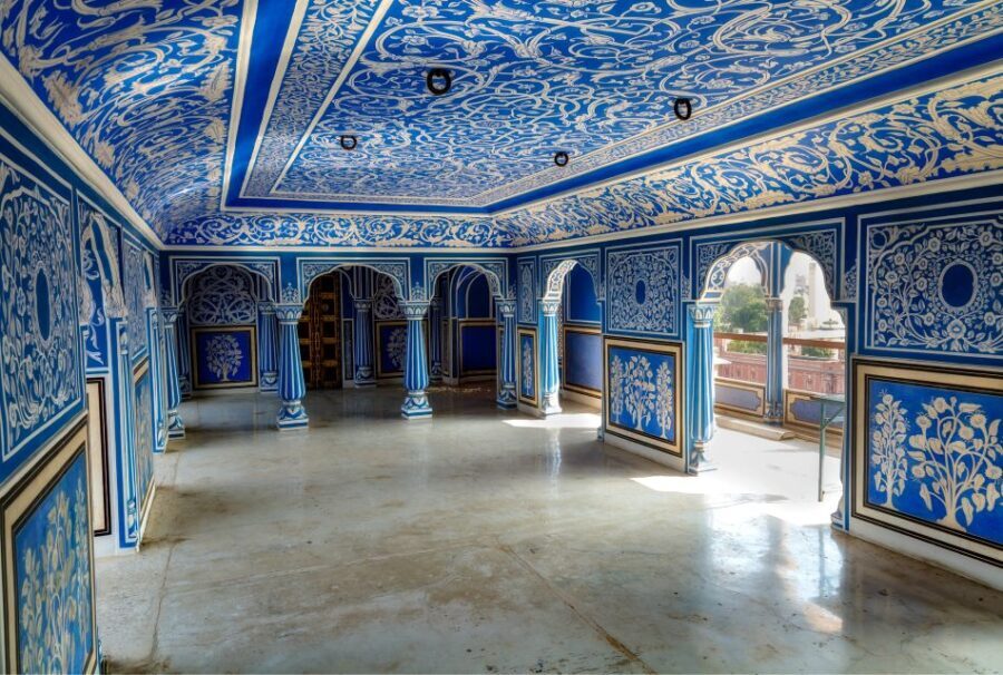 Jaipur City Tour: City Palace, Jantar, Hawa & Jal Mahal - The Value of a Guided Tour in Jaipur