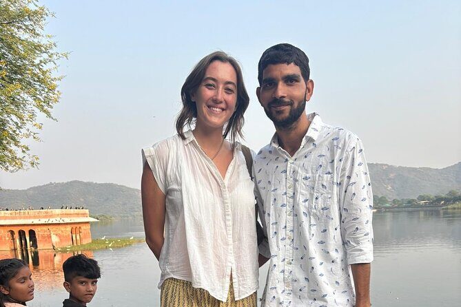 Jaipur Full-Day Motorbike Tour for Solo Female Travelers - Detailed Breakdown of the Itinerary