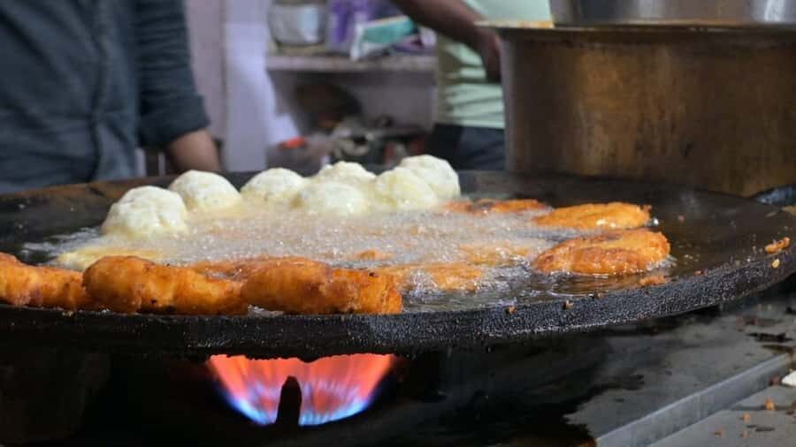 Jaipur: Private Night Tour + Street Food & Pickup/Drop - Lighting up Jaipur’s Landmarks